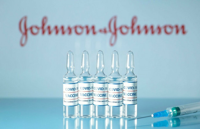 Вакцинацию препаратом Johnson&Johnson могут приостановить: в чем причина