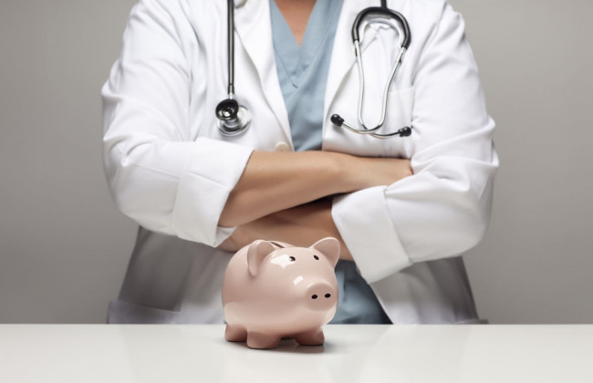 Зарплата руководителя больницы не может превышать оклад врача более чем на 60%