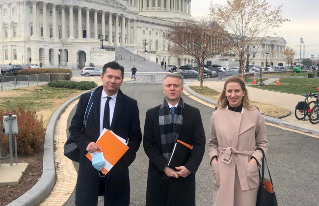 Сенат США зареєстрував проект про $450 млн військової допомоги Україні і санкції на Nord Stream 2 AG