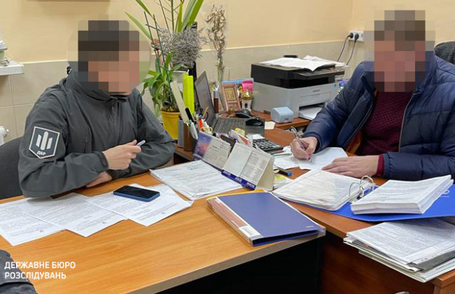 Директора комунального підприємства Донецької ОДА підозрюють у придбанні зношеного обладнання за ціною нового