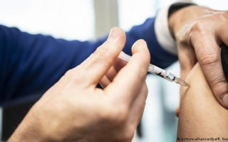 МОЗ доповнило перелік професій, для яких щеплення проти COVID-19 є обов’язковим