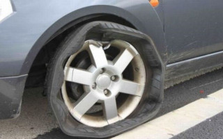 Назвали 5 самых вредных привычек водителей