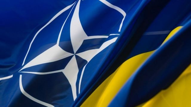 В НАТО призвали РФ отвести войска от границ с Украиной: жесткое заявление