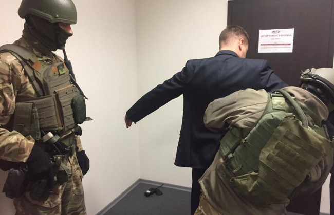 ВС роз’яснив, хто може виконувати ухвалу про проведення обшуку