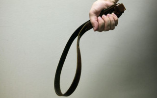 Киевлянка ремнем задушила двухлетнюю дочку