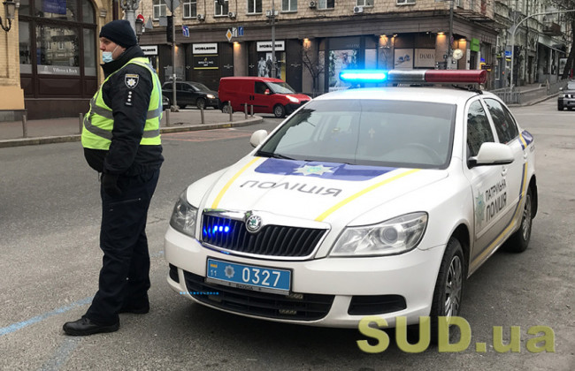 Водитель получил штраф после того, как сделал замечание полицейским, которые ехали по полосе общественного транспорта