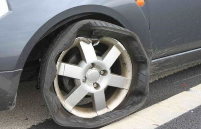 Назвали 5 самых вредных привычек водителей