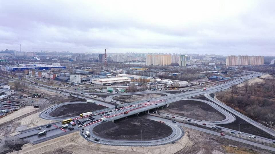 У Києві відкрили проїзд транспорту ділянкою Великої Кільцевої дороги