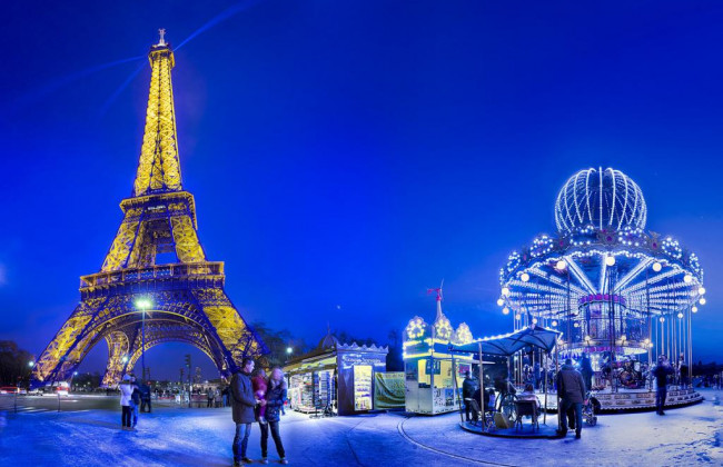 В Париже отменили новогодний фейерверк и праздничное шоу из-за «Омикрона»