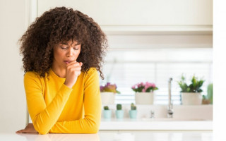 Усталость, кашель и заложенный нос: как протекает зараженность штаммом «Омикрон»