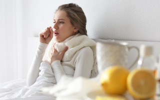 Ночная потливость и усталость: названо 5 признаков заражения «Омикроном»