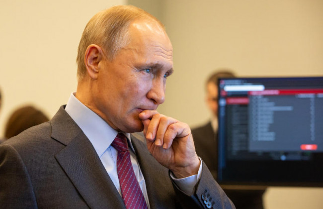 Стало известно, почему Путин никак не заразится коронавирусом