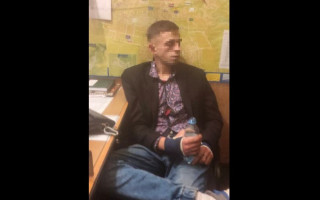 Во Львове вооруженный мужчина ворвался в горсовет: подробности