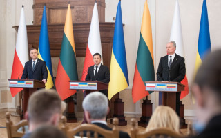Зеленський підписав спільні заяви з президентами Литви та Польщі: деталі зустрічі
