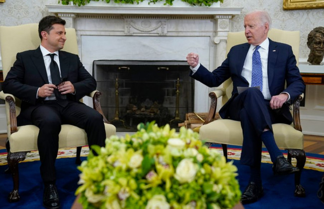 «Что такое «потом»: Зеленский выразил досаду, что партнеры Украины только грозятся внедрить санкции против России, а не внедряют