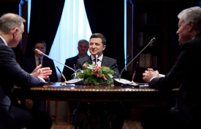 Началась трехсторонняя встреча президентов Украины, Литвы и Польши