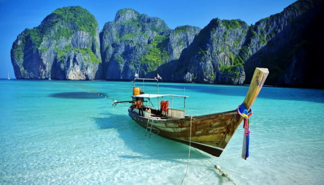 Таиланд восстановил обязательный карантин для туристов