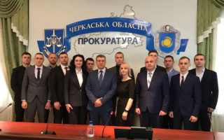На Черкащині ряди окружних прокуратур поповнили 13 прокурорів
