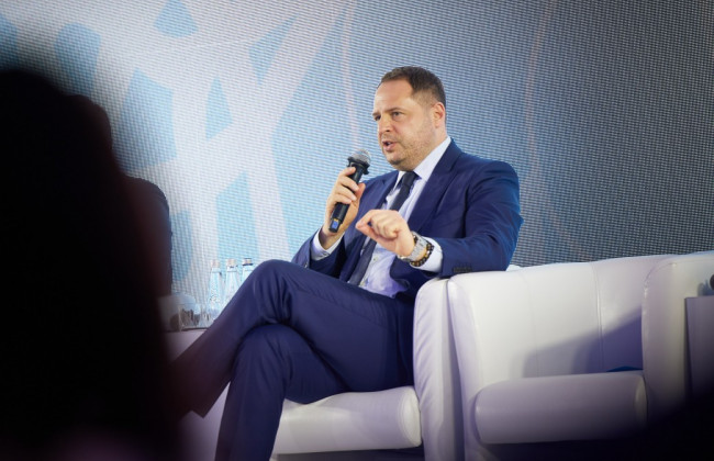 Розблокування мирного процесу по Донбасу: Україна представила план дій