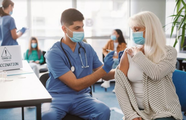 В Украине все центры вакцинации закроют на два дня: назвали даты