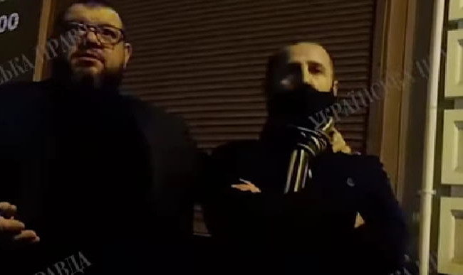 «Ты что, больной на голову?!»: нардеп от «Слуги народа» устроил разборки с полицейскими, видео