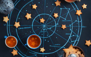 Каким знакам Зодиака нужно закрыть дедлайны до Нового года, а кому – отдохнуть: что говорят звезды 22 декабря