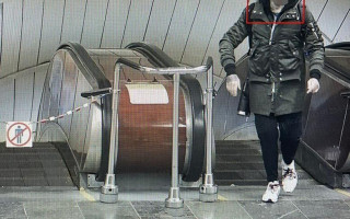 Ударил женщину в метро и угрожал пистолетом: в Киеве будут судить иностранца