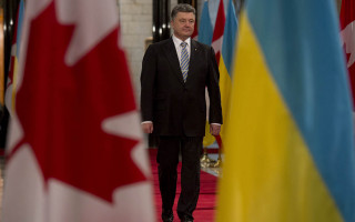 «Серьезные обвинения»: в Канаде отреагировали на подозрение в госизмене, выписанное Порошенко