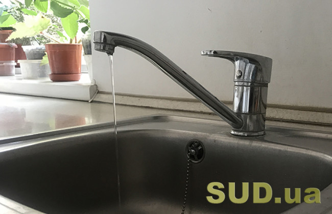 В Киеве на ряде улиц перекрыли воду: подробности