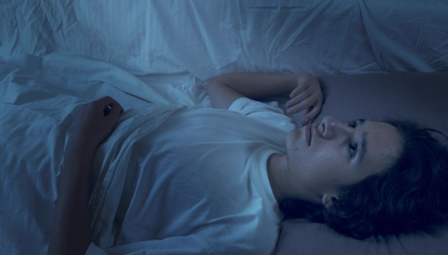 Сонный паралич и потливость: выявлены странные ночные симптомы штамма «Омикрон»