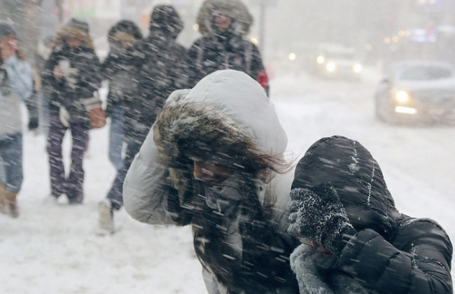 Украинцев предупредили о сложных погодных условиях: где ждать сильного ветра и снегопадов