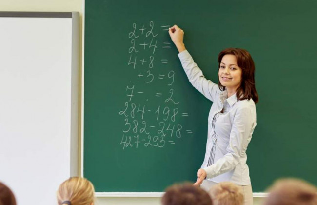 Назвали посадові оклади педагогічних працівників на 2022 рік