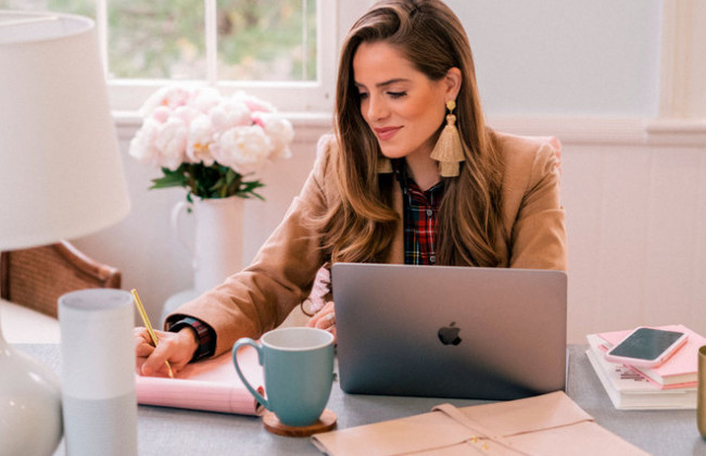 Требуется высокая и худая девушка с опытом работы: в Грузии компанию оштрафовали за размещение вакансии