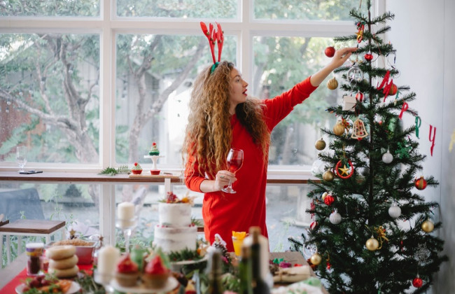 Как украсить елку, чтобы привлечь счастье в дом: 10 главных правил