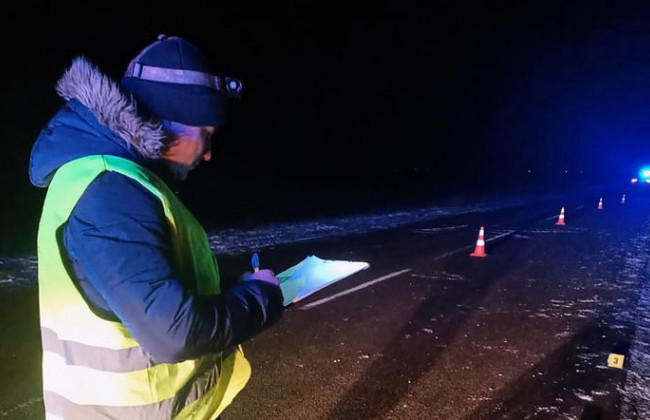 Водитель насмерть сбил человека и скрылся: подробности жуткого ДТП на Черниговщине