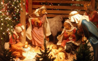Христиане западного обряда празднуют Рождество Христово