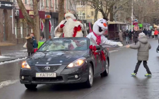 Делали праздник, а получилось нарушение ПДД: в Николаеве Дед Мороз и Снеговик получат «подарок» от ГАИ
