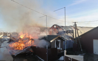 Під Києвом горить пилорама: площа пожежі досягла 1 тисячі метрів