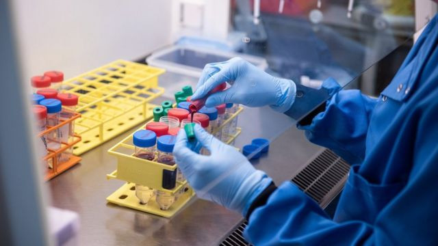 Украина разрабатывает собственную COVID-вакцину: известны сроки