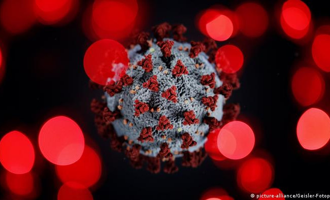 Важно сразу начать лечить «Омикрон», – врач про особенности нового штамма коронавируса