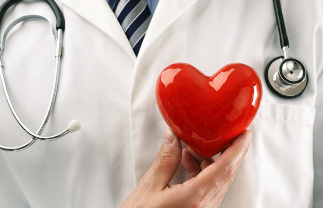 Во Франции медика «изгнали» из профессии за подделку ковид-сертификатов