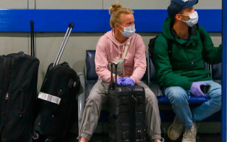 Авиакомпании массово отменяют рейсы по всему миру: что происходит