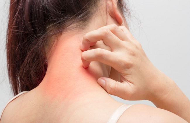 Назван ключевой симптом заражения «Омикроном»: на что обратить внимание