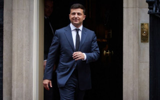 Зеленский лишил президентской стипендии гимнастку и ее тренера