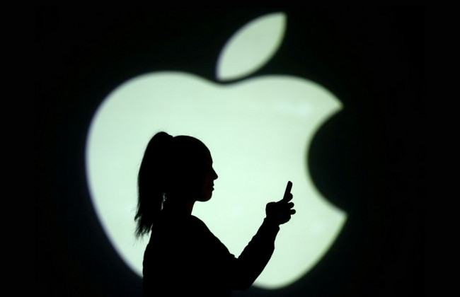 Битва титанов: Apple пытается удержать сотрудников от перехода в Meta баснословными бонусами