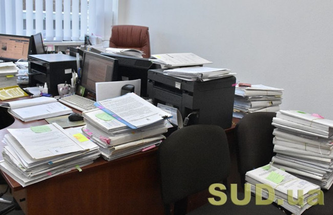 Полиция попыталась получить доступ к уголовному делу, прислав в суд решение следственного судьи без идентификатора