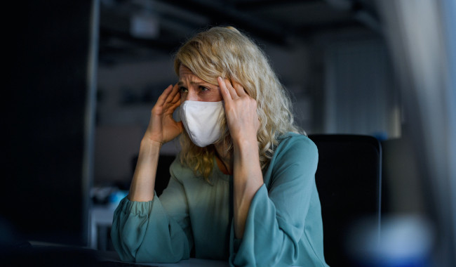 Вялое и нечеткое мышление: обнаружен новый симптом «Омикрона»