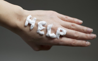 Врач предупредил, что при тяжелом течении коронавируса может синеть кожа