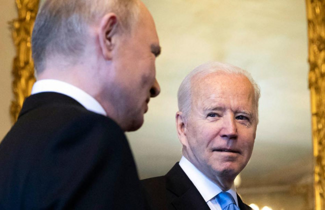 Байден пригрозил Путину последствиями в случае вторжения в Украину