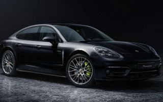 Porsche представил люксовый седан, фото